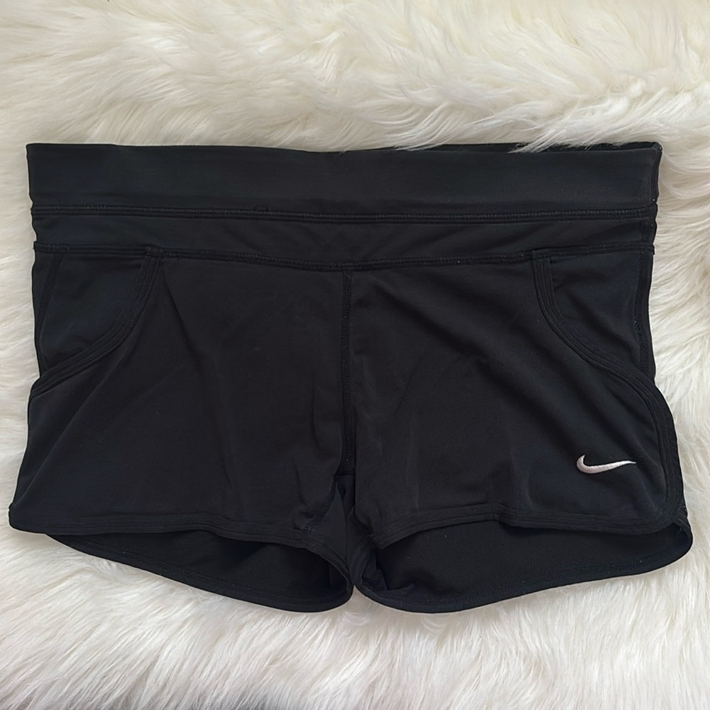 Nike | Fit Dry Shorts | S (4-6)